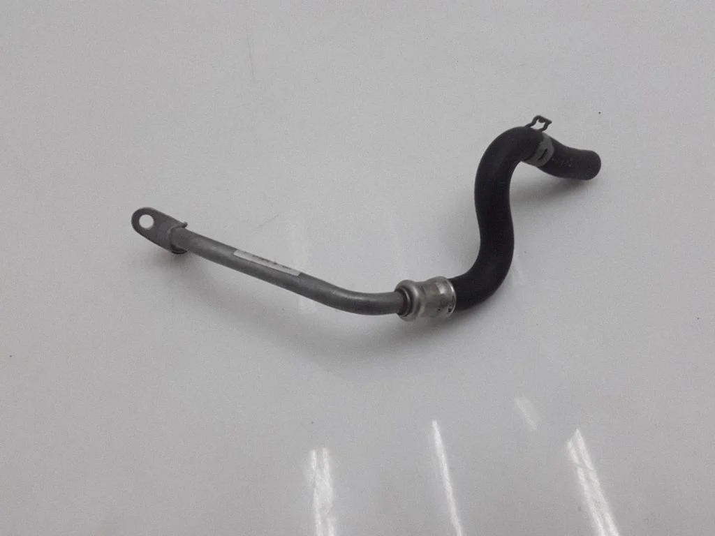 Coolant pipe/hose