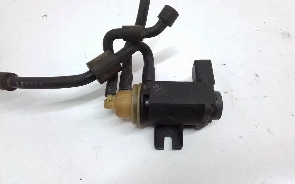 Turbo solenoid valve 1K0906627B