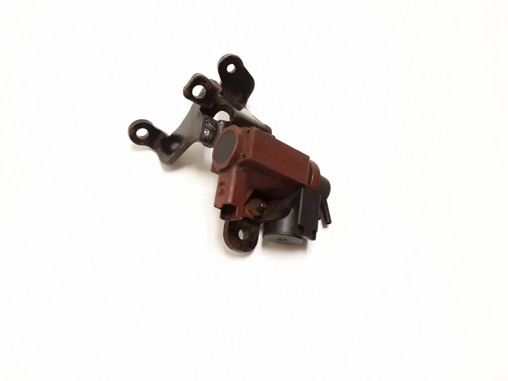 Turbo solenoid valve – Volvo V50 (2004-2007)