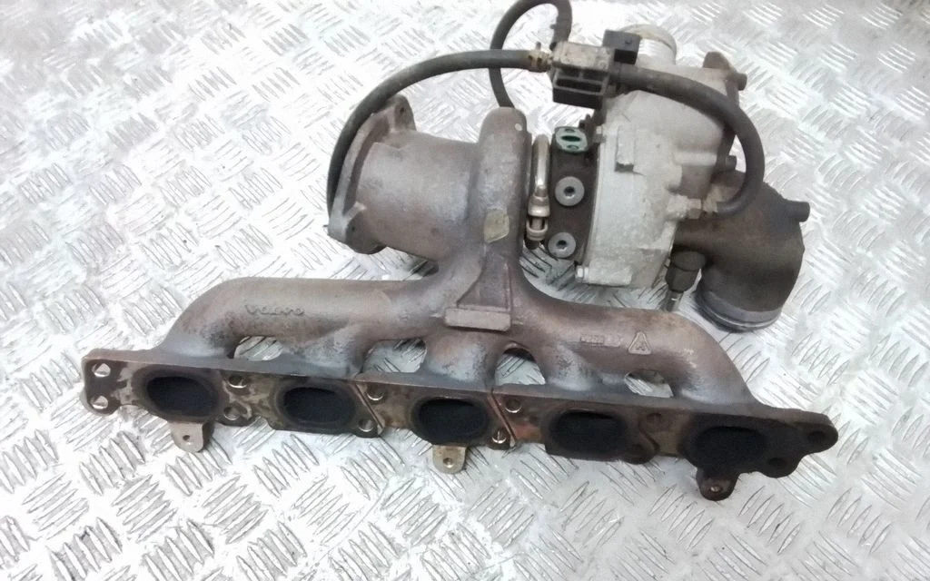Turbosprężarka 30650975