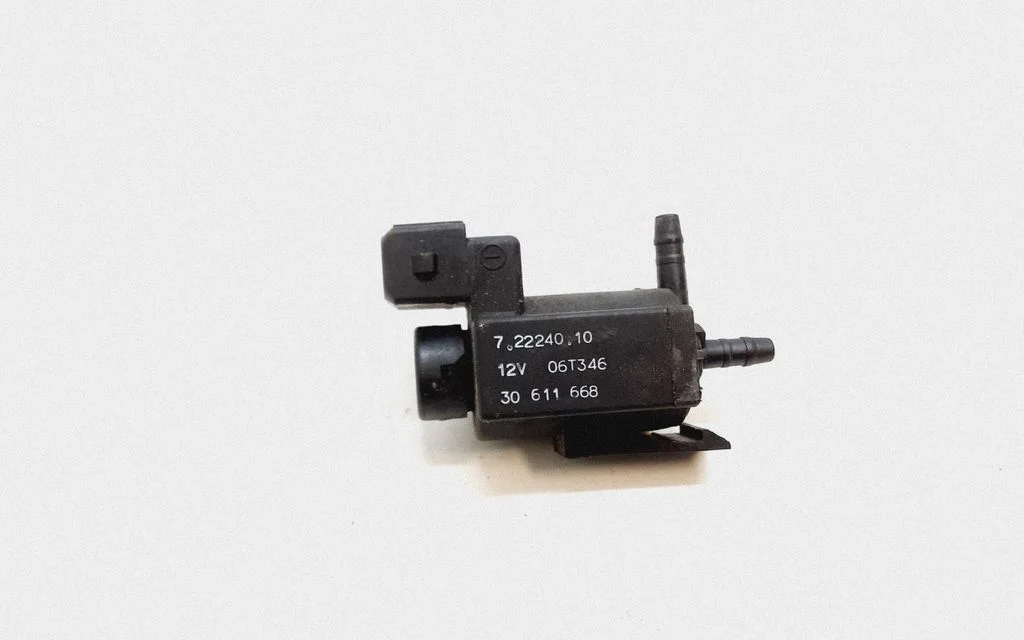 Zawór elektromagnetyczny turbo 30611668