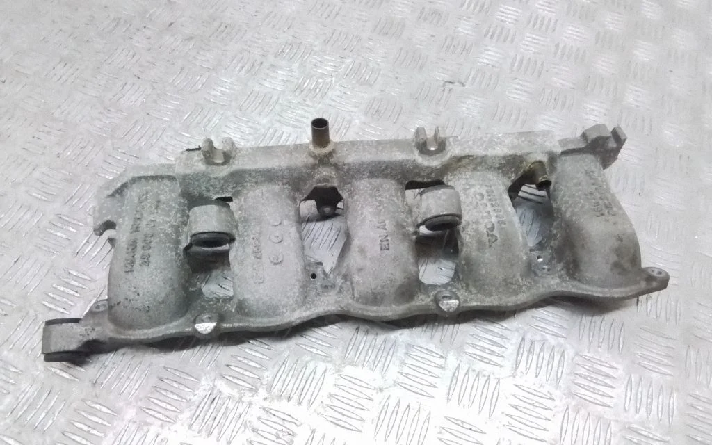 Intake manifold – Volvo S40 (2004-2007)