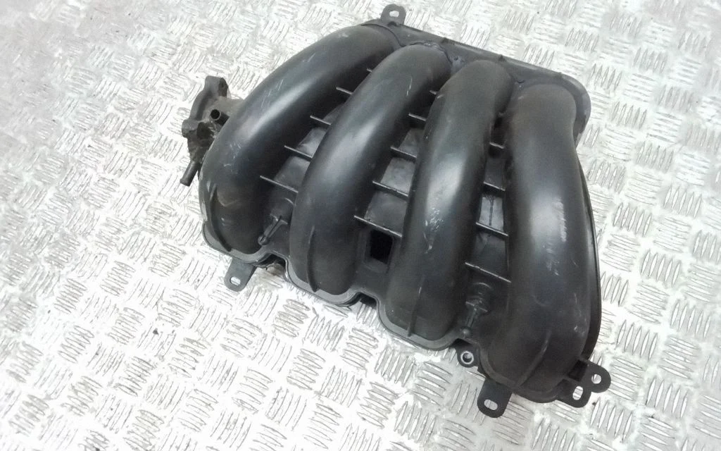 Intake manifold PY0113100