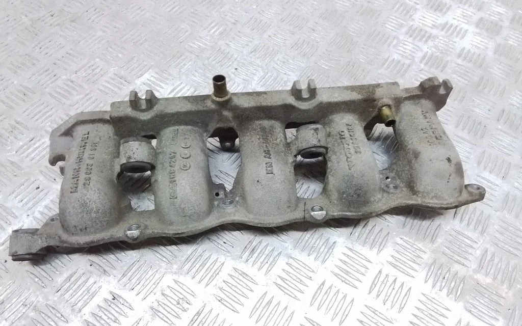 Intake manifold – Volvo S40 (2004-2007)
