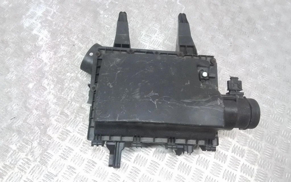 Air filter box 9065280106