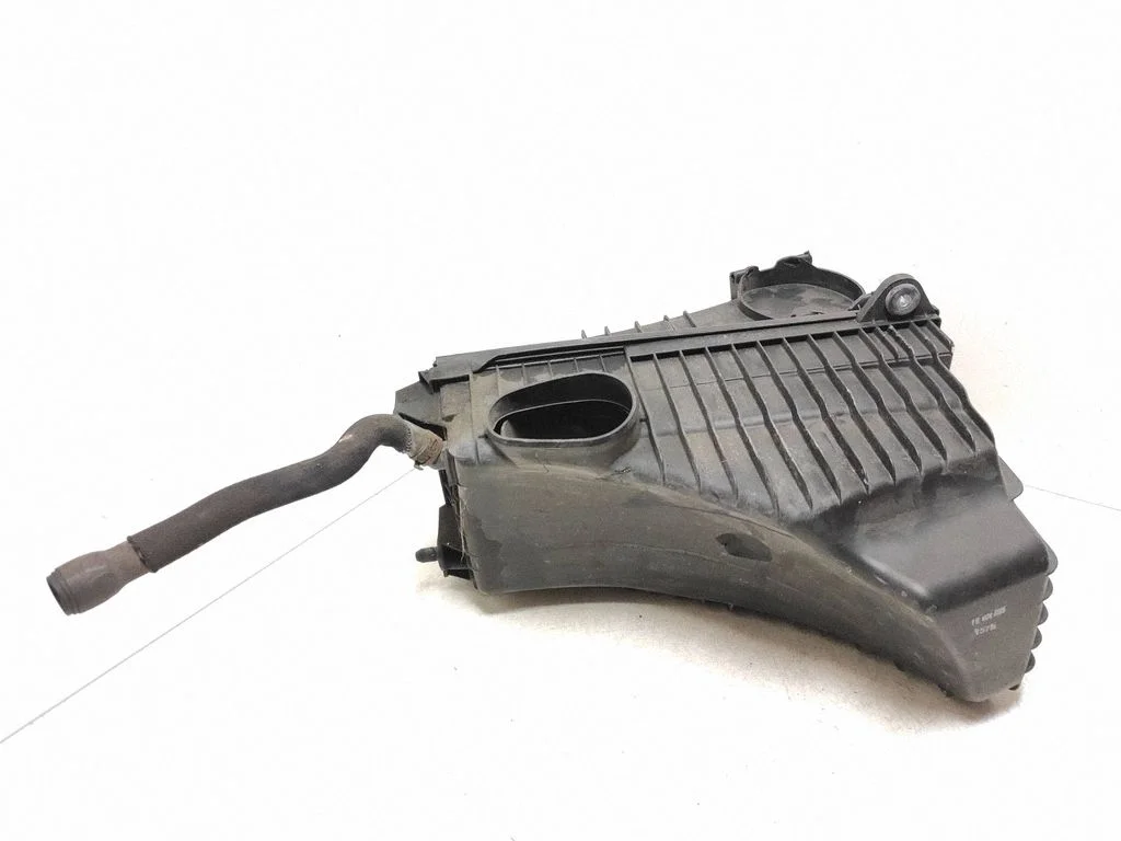 Air filter box 7L6128601P