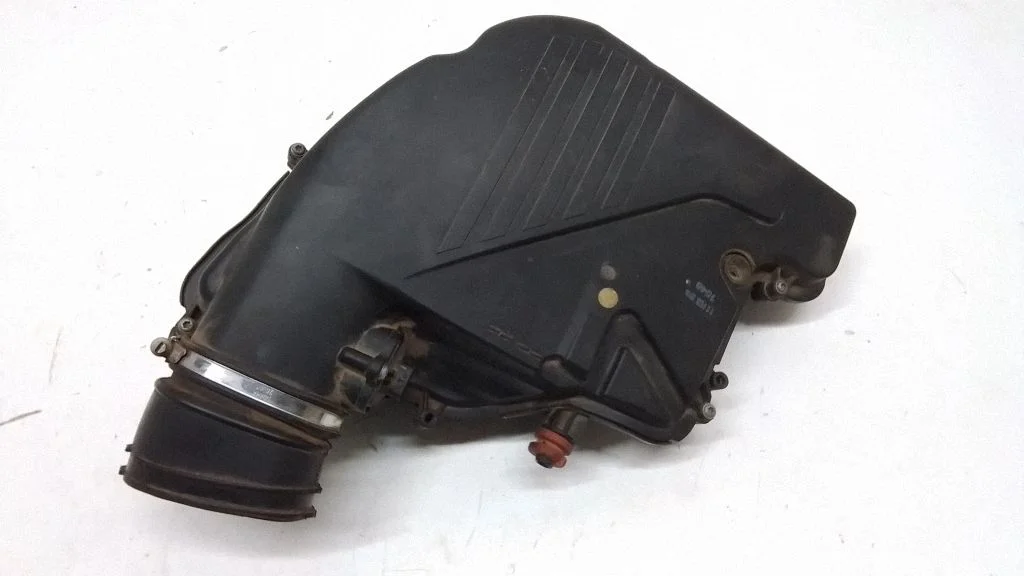 Air filter box – BMW 7 Series F01 F02 F03 F04 (2008-2016)