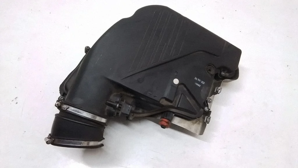Air filter box 7577463