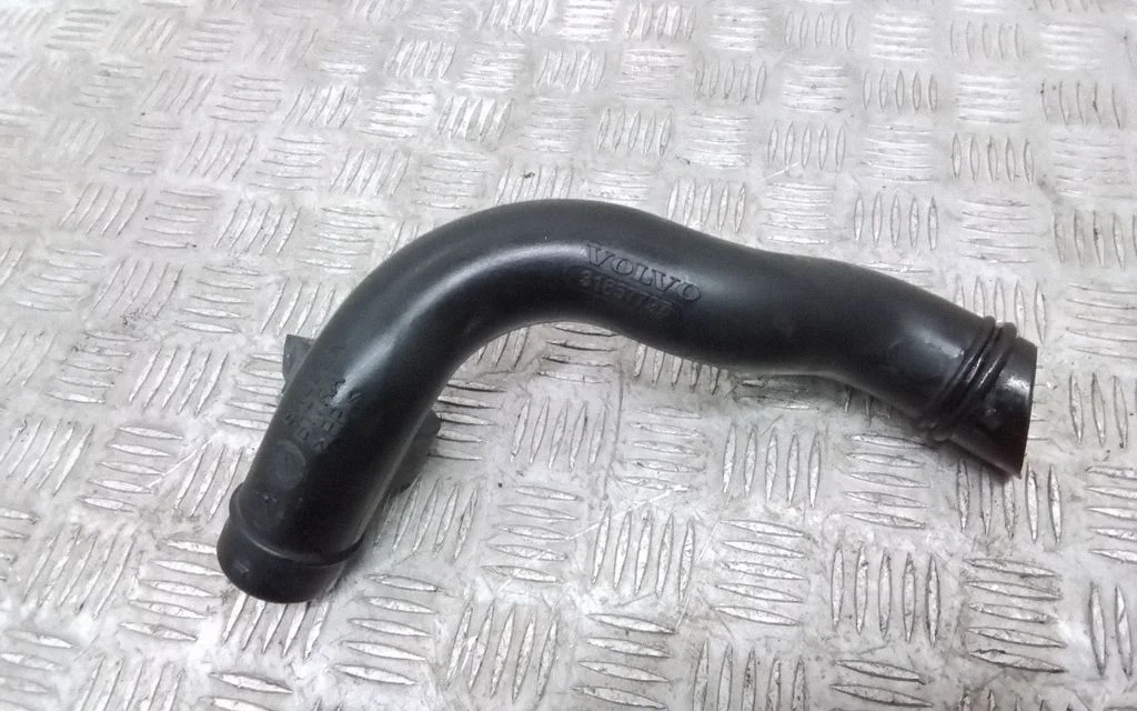 Air intake duct part – Volvo S90, V90 (2016-)