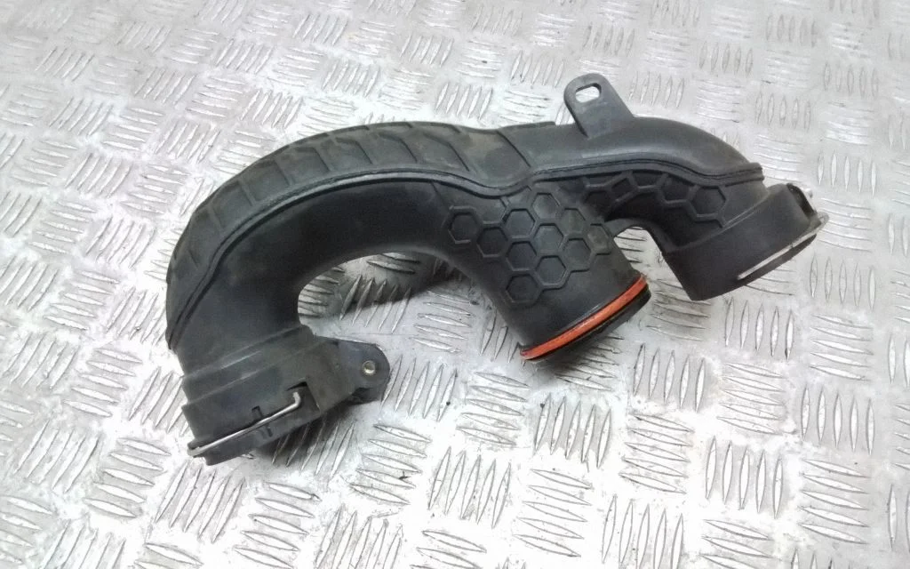 Air intake duct part – Volvo S90, V90 (2016-)