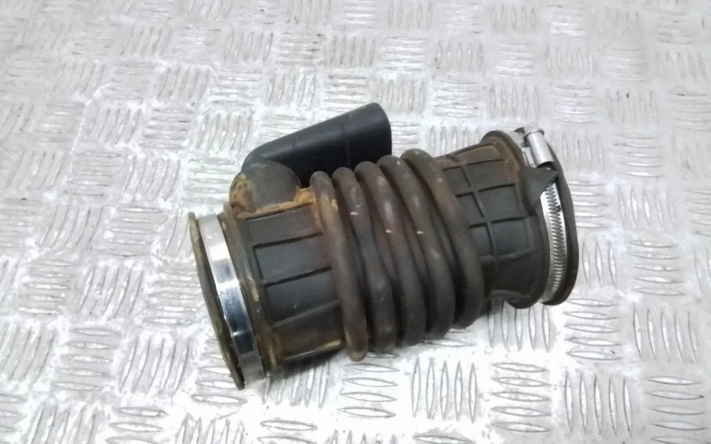 Air intake duct part – Volvo S90, V90 (2016-)