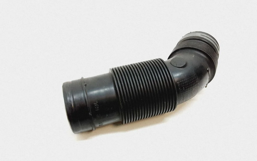 Air intake duct part – Audi Q7 4L (2005-2015)