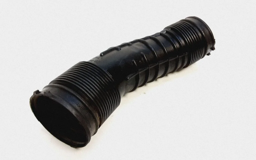 Air intake duct part – Volvo V70 (2005-2008)