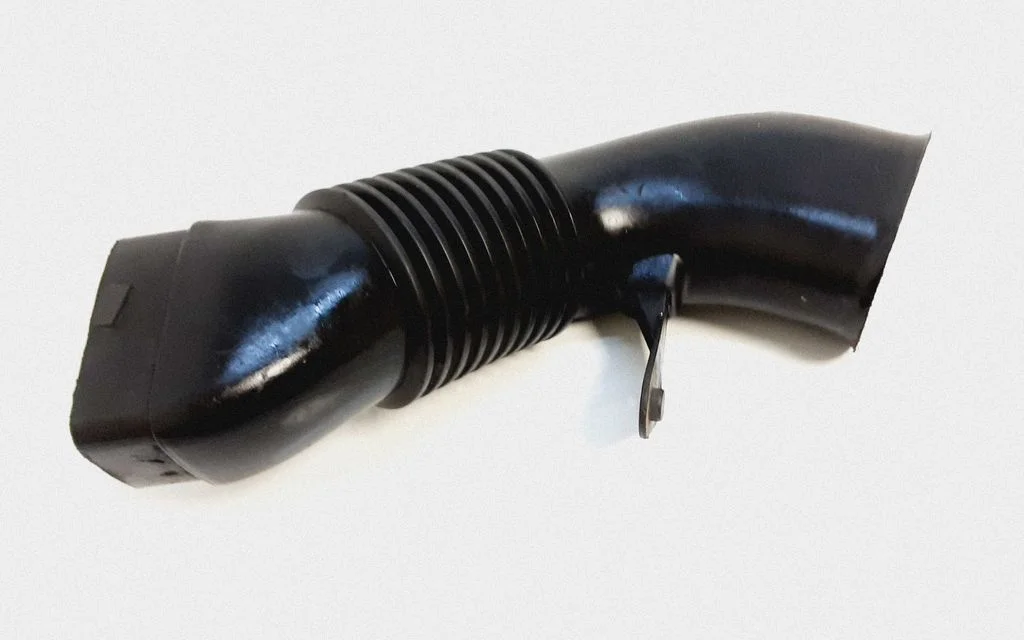 Air intake duct part – BMW 5 Series E60 E61 (2004-2010)