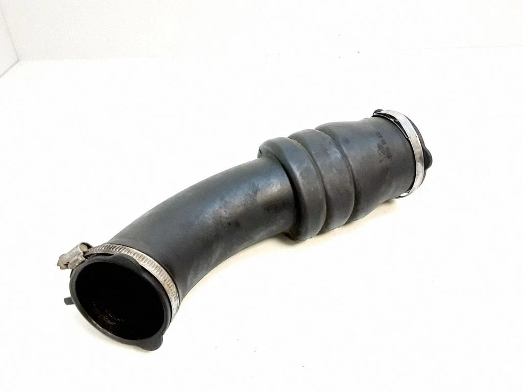 Air intake duct part – Volvo V50 (2004-2007)