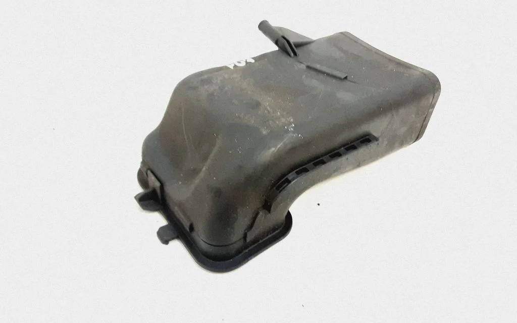 Air intake duct part – BMW 5 Series GT F07 (2010-2017)