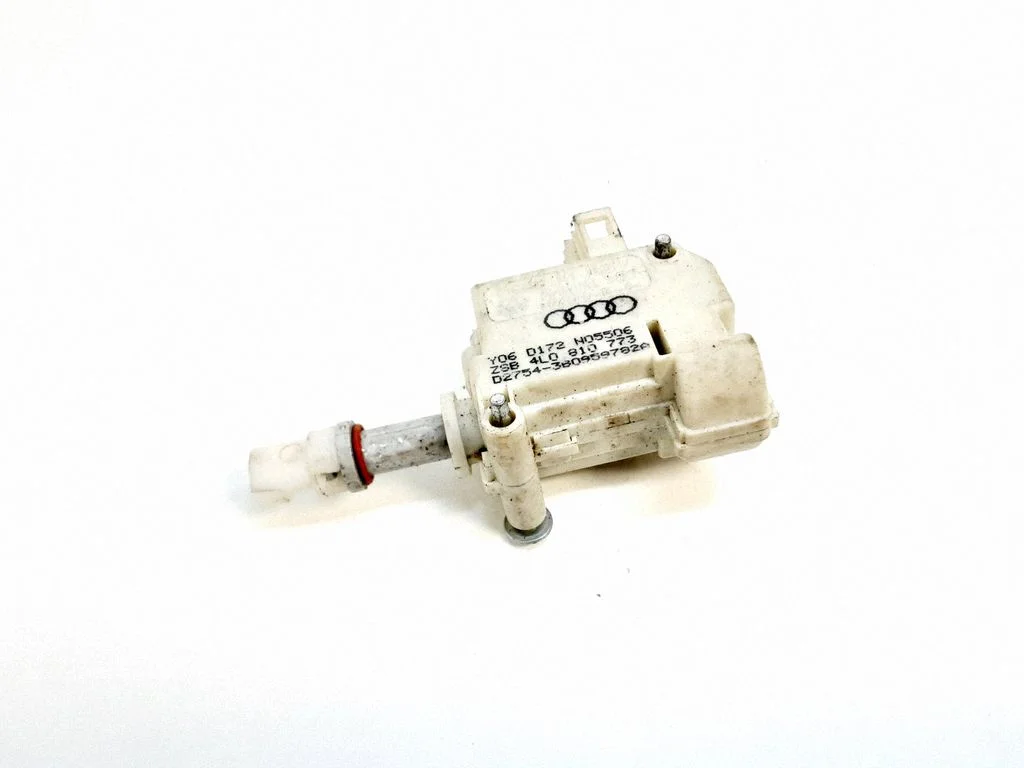 Zamek klapki wlewu paliwa – Audi Q7 4L (2005-2015)