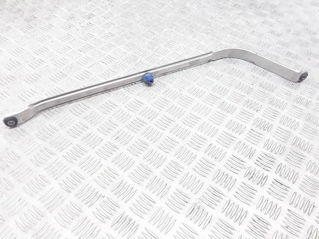 Mocowanie zbiornika paliwa – BMW Seria 5 G30 G31 G38 (2016-)