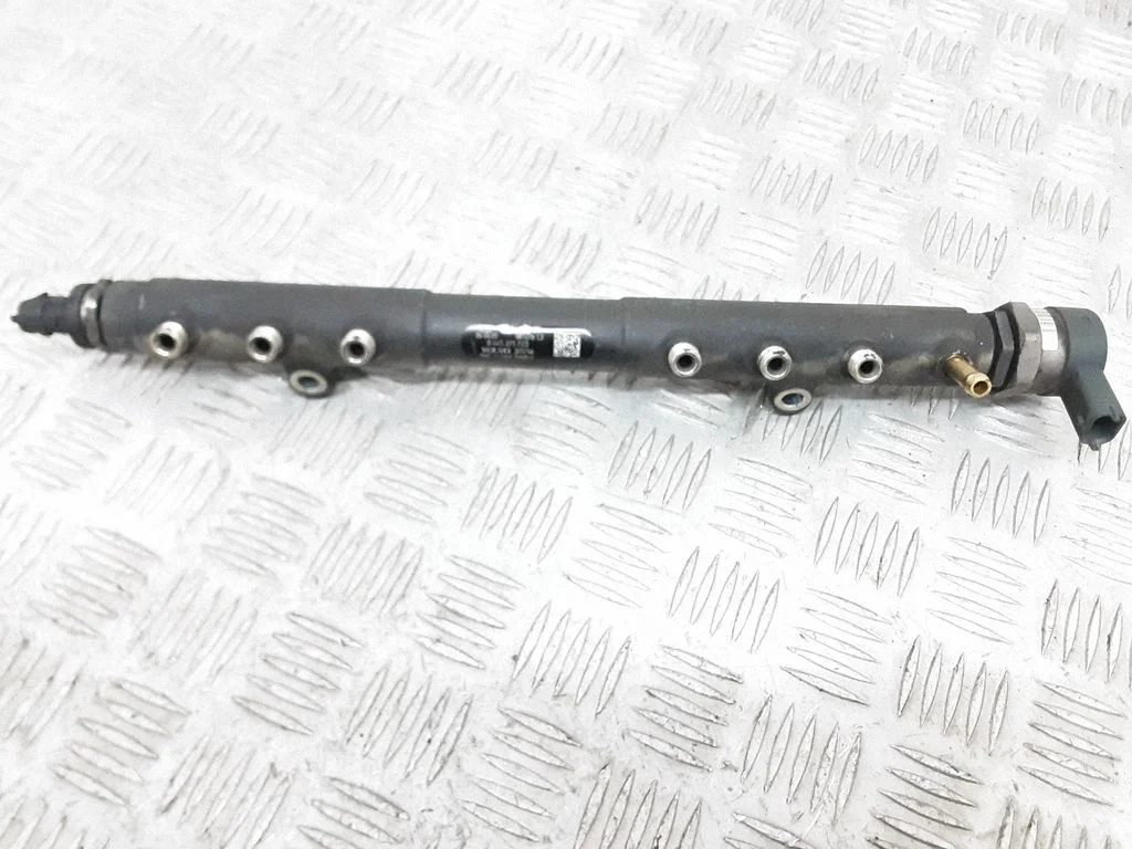 Fuel main line pipe 30757146