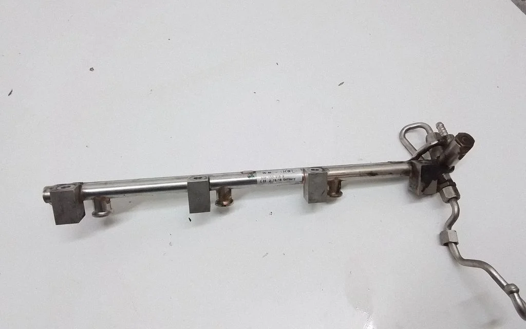 Fuel main line pipe 03H133316M