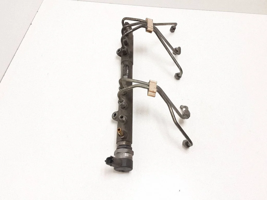 Fuel main line pipe 30777554