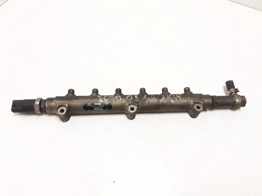 Fuel main line pipe 8658252