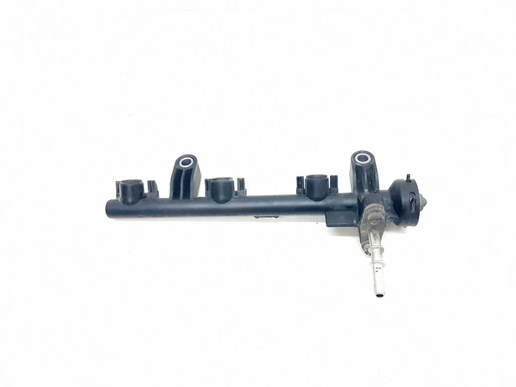 Fuel main line pipe 238140Q010