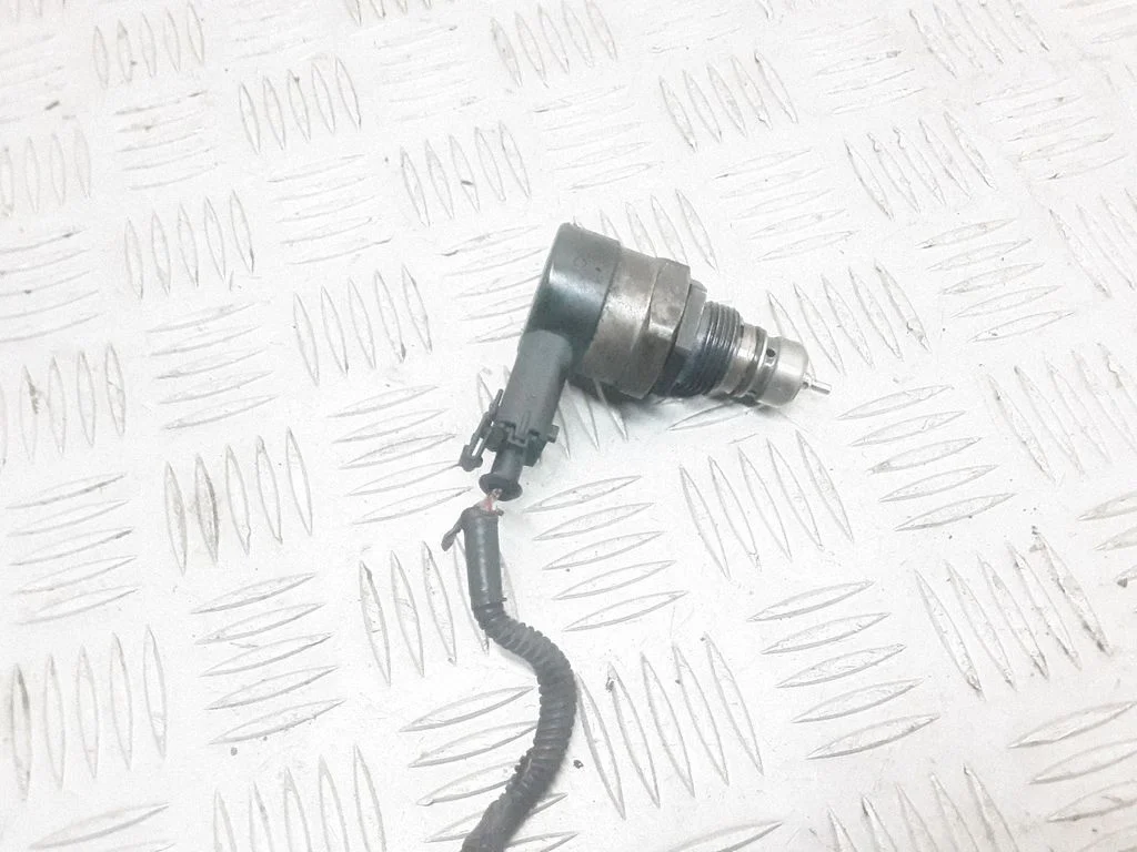 Regulator ciśnienia paliwa – Volvo S60 (2005-2010)
