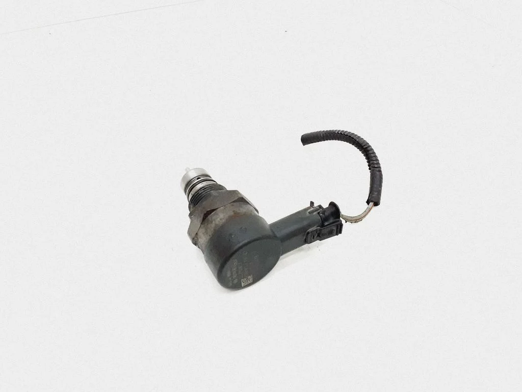Regulator ciśnienia paliwa – Volvo XC70 (2005-2007)