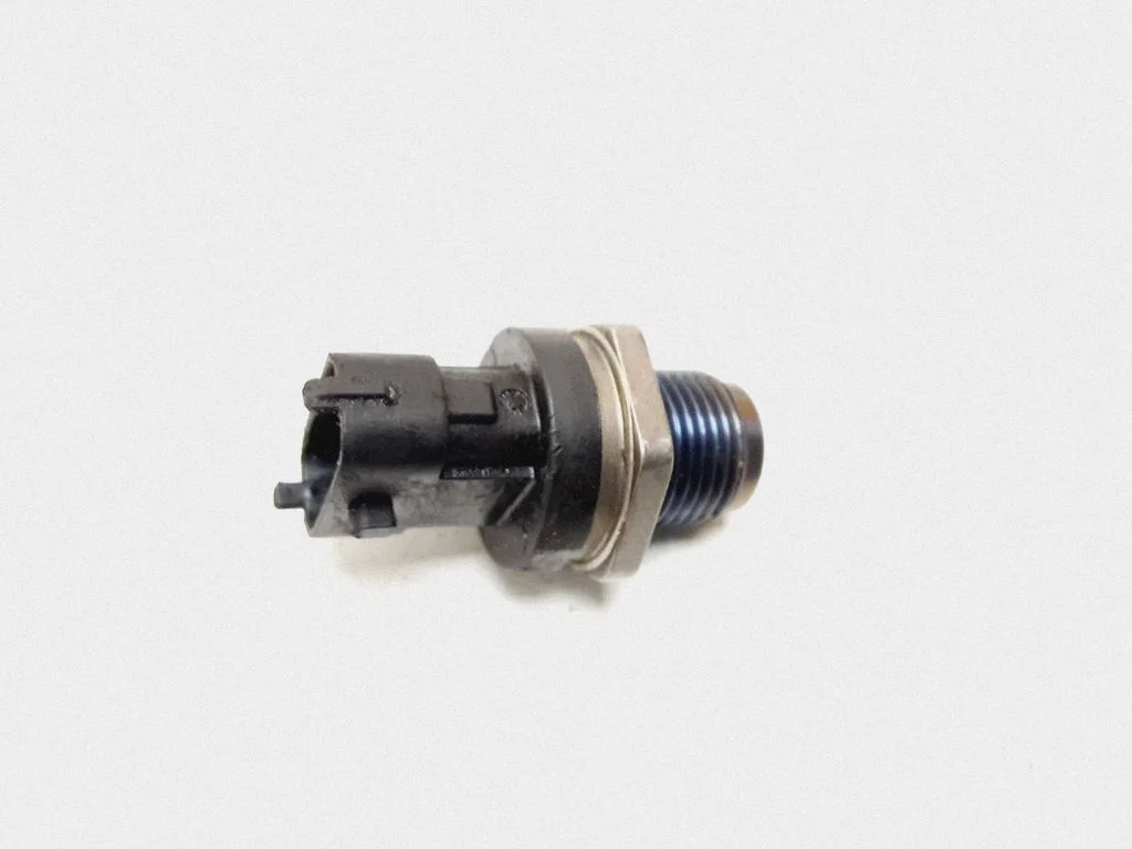 Fuel pressure sensor – Volvo XC70 (2005-2007)