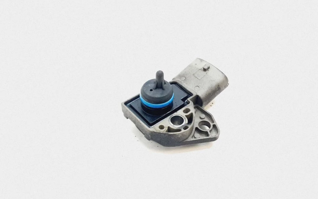 Fuel pressure sensor – Volvo S80 (2007-2013)
