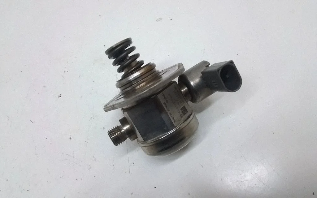 Kütuse kõrgsurvepump 7599865