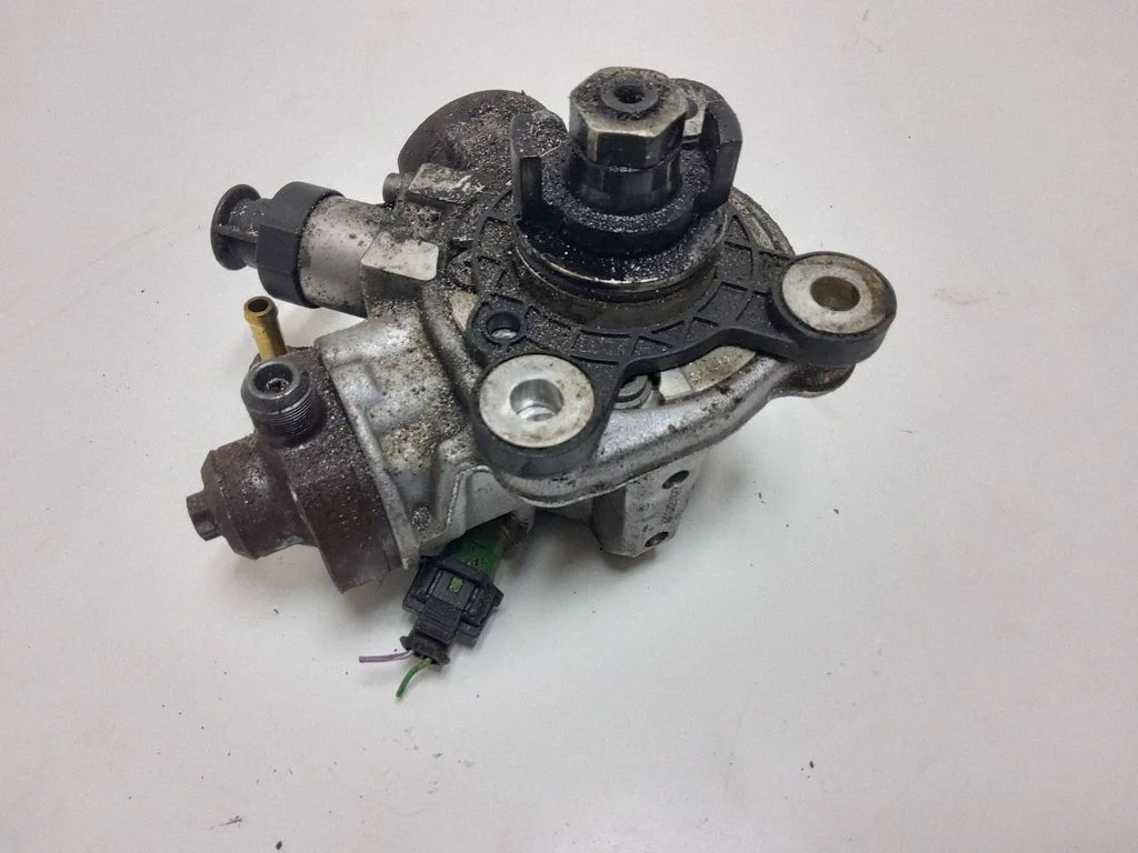 Kütuse kõrgsurvepump 31272896
