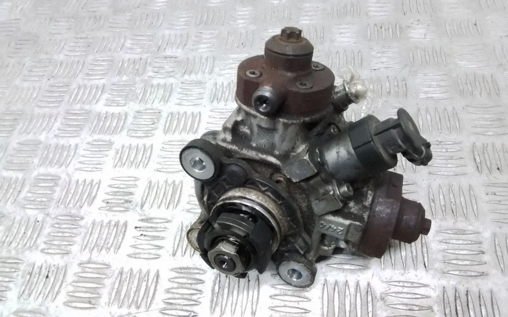 Fuel injection high pressure pump 31372081