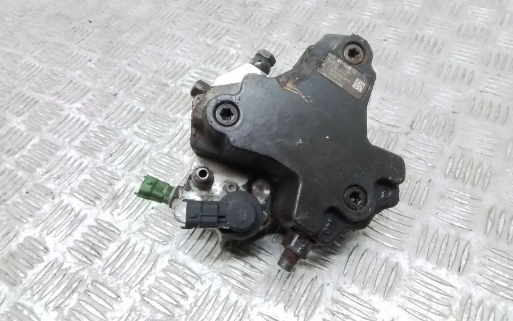 Kütuse kõrgsurvepump 30756125