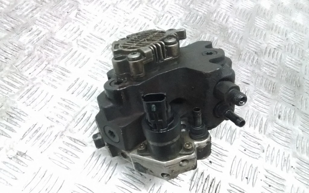Fuel injection high pressure pump 8642777
