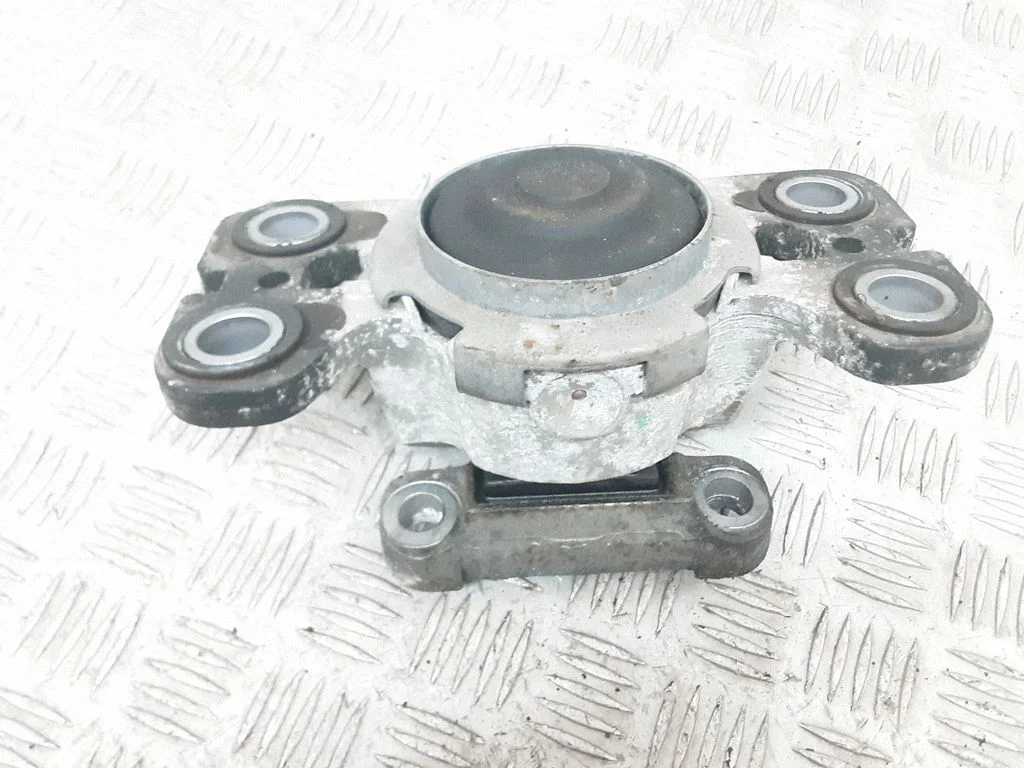 Engine mount bracket 8G9N7M121BA