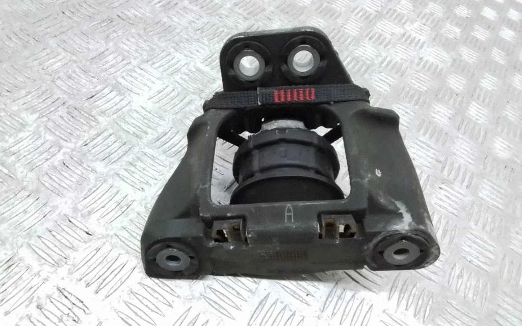 Dzinēja spilvens 326F22