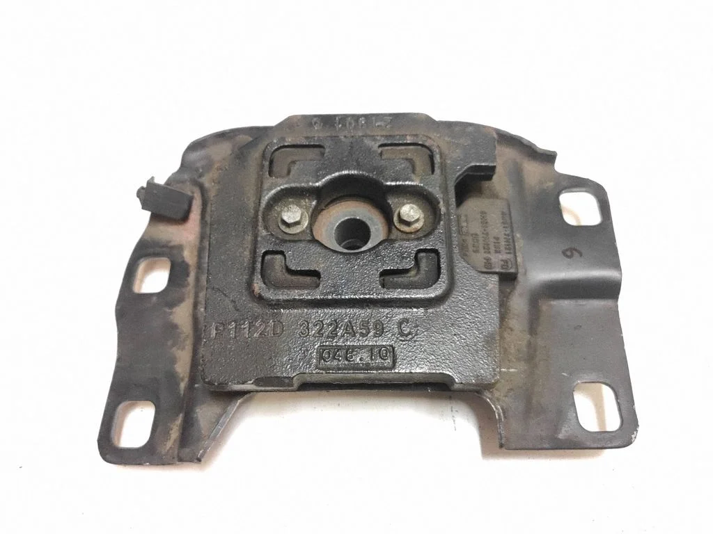 Engine mount bracket 4N517M121