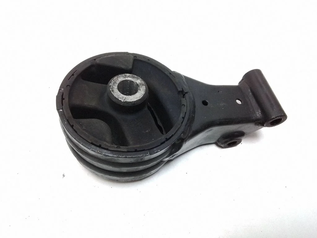 Engine mount bracket