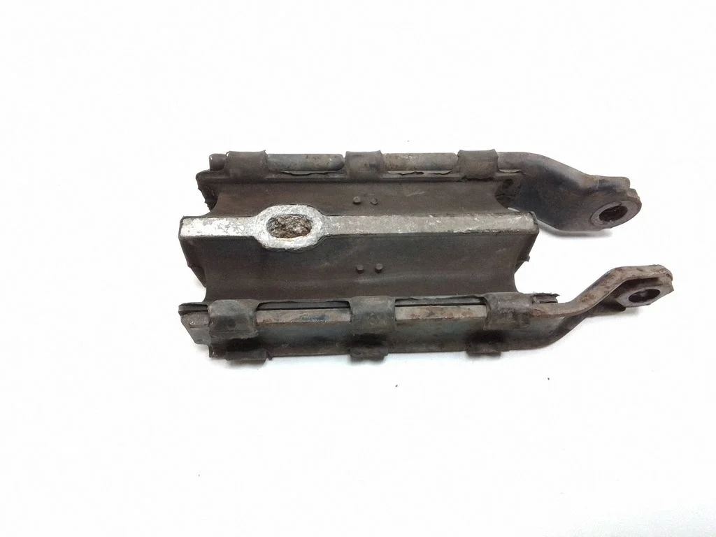 Engine mount bracket – Volvo S60 (2014-2018)