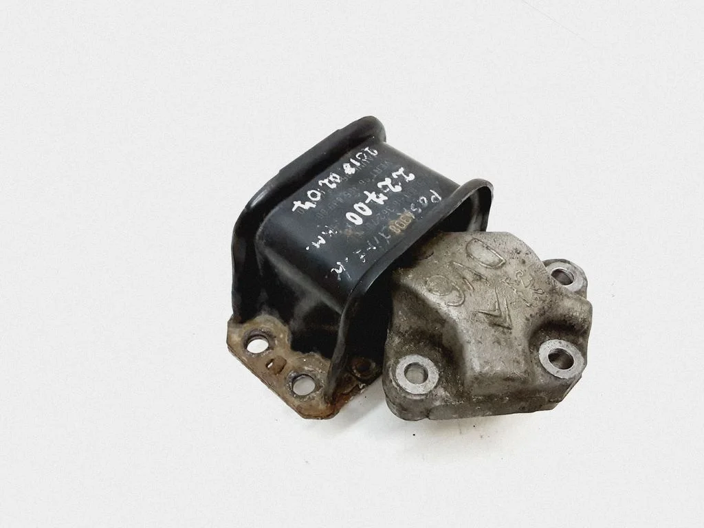 Engine mount bracket 9636270080