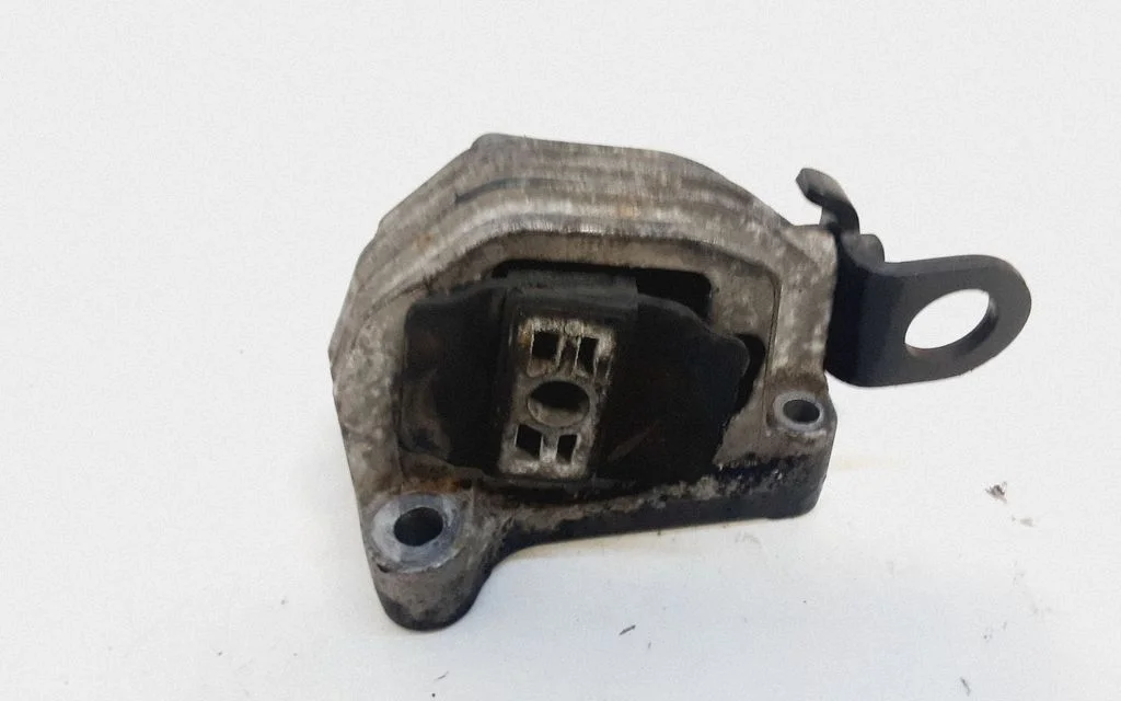 Engine mount bracket 326D20