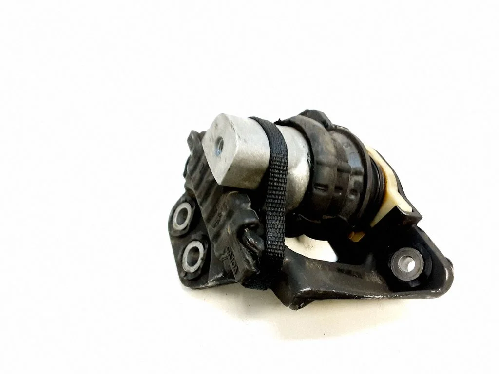 Engine mount bracket 31480353