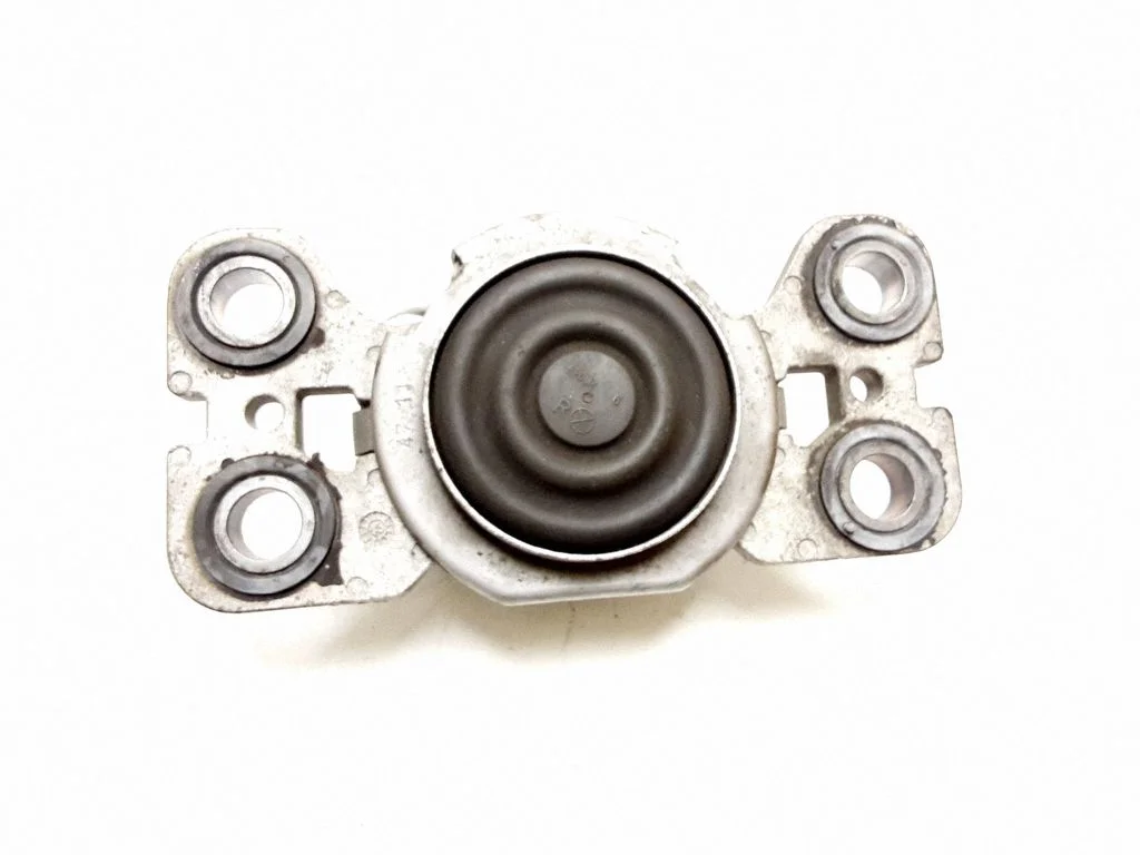 Engine mount bracket 31316875