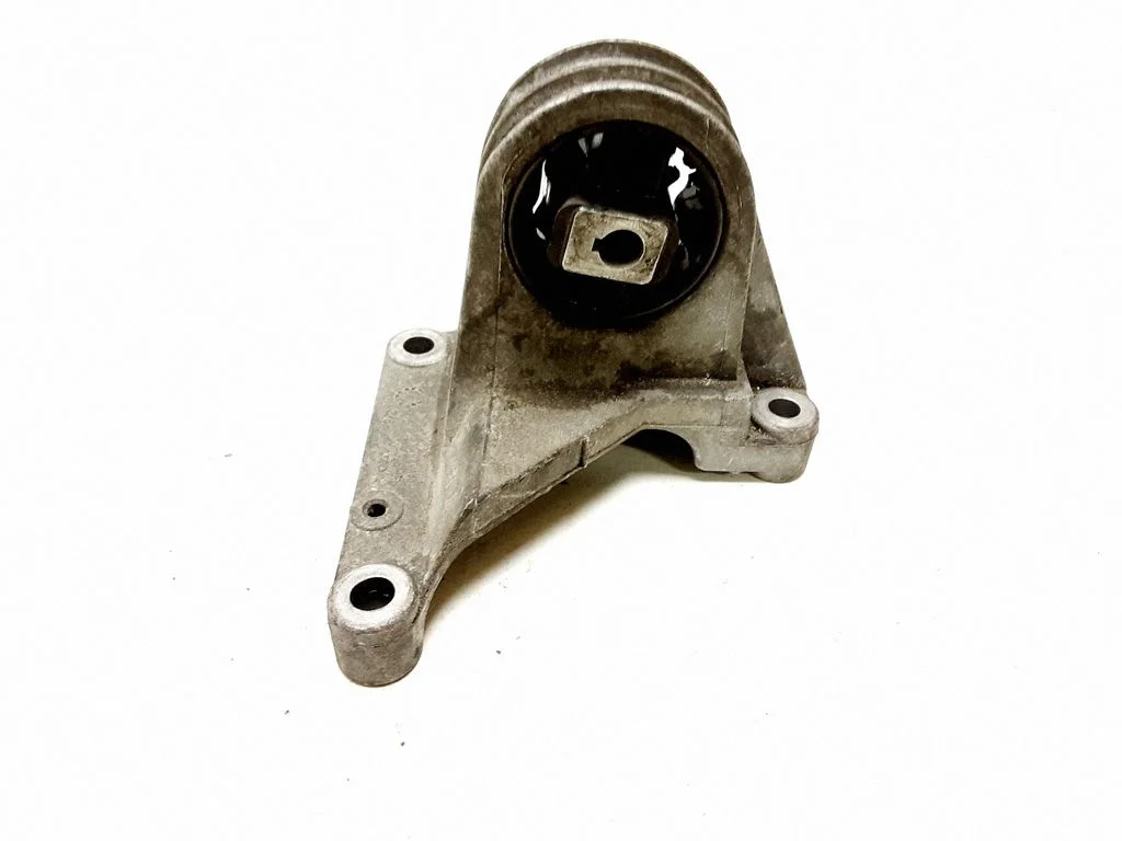 Engine mount bracket 8649597