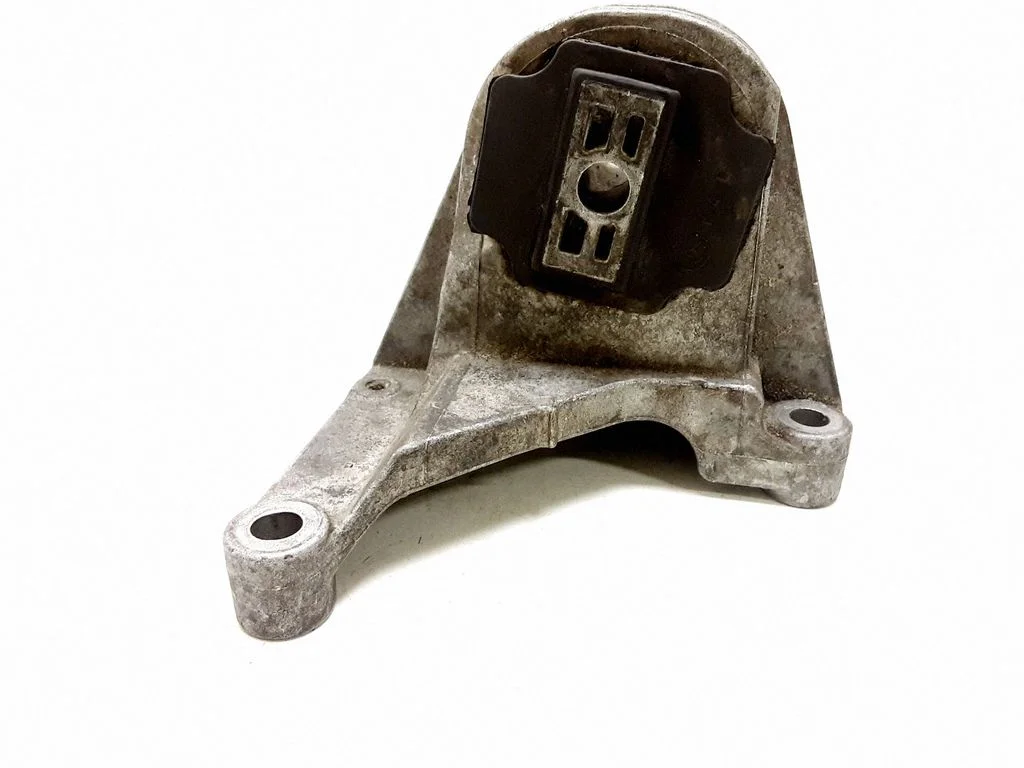 Engine mount bracket 30680770