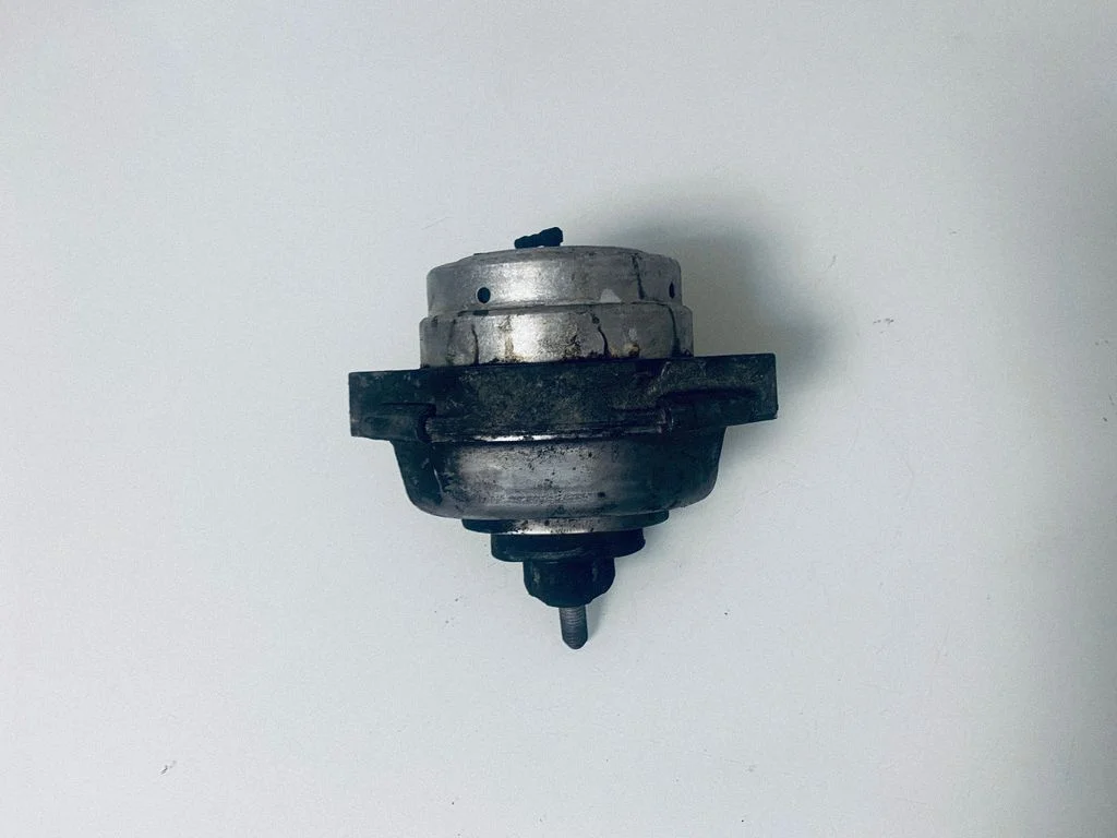 Engine mount bracket – BMW X5 E53 (1999-2006)