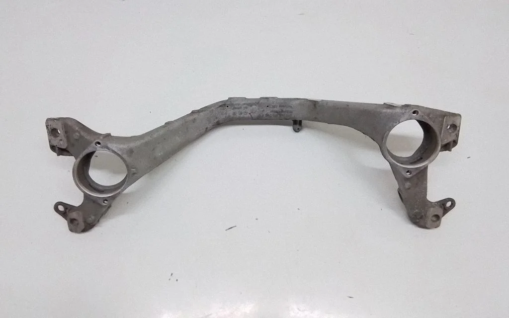Engine mounting bracket – Porsche Cayenne (92A) (2010-2017)