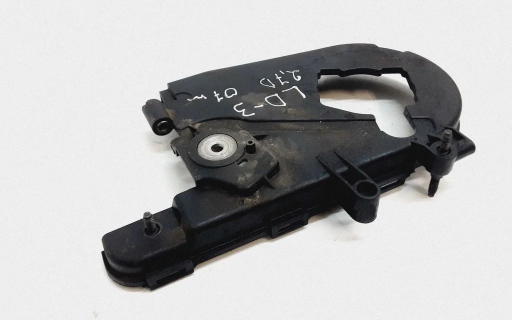 Timing belt guard (cover) – Land Rover Discovery 3 - LR3 (2005-2009)
